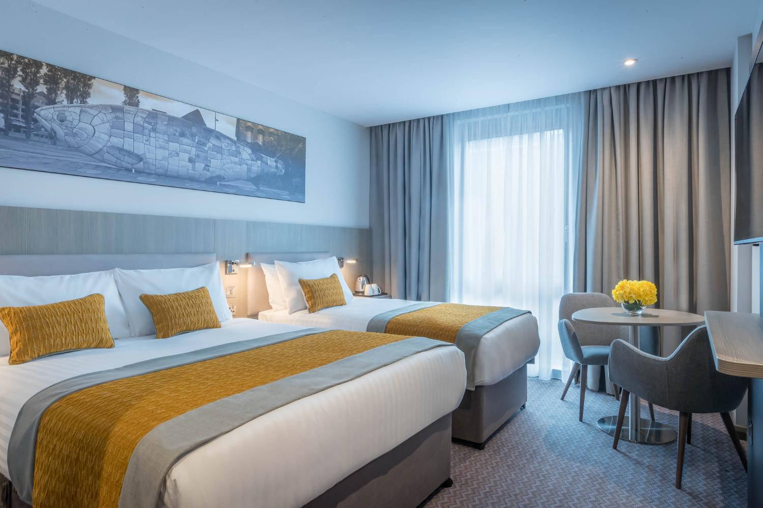 Superior King and Single Room,1531101295:JPEG