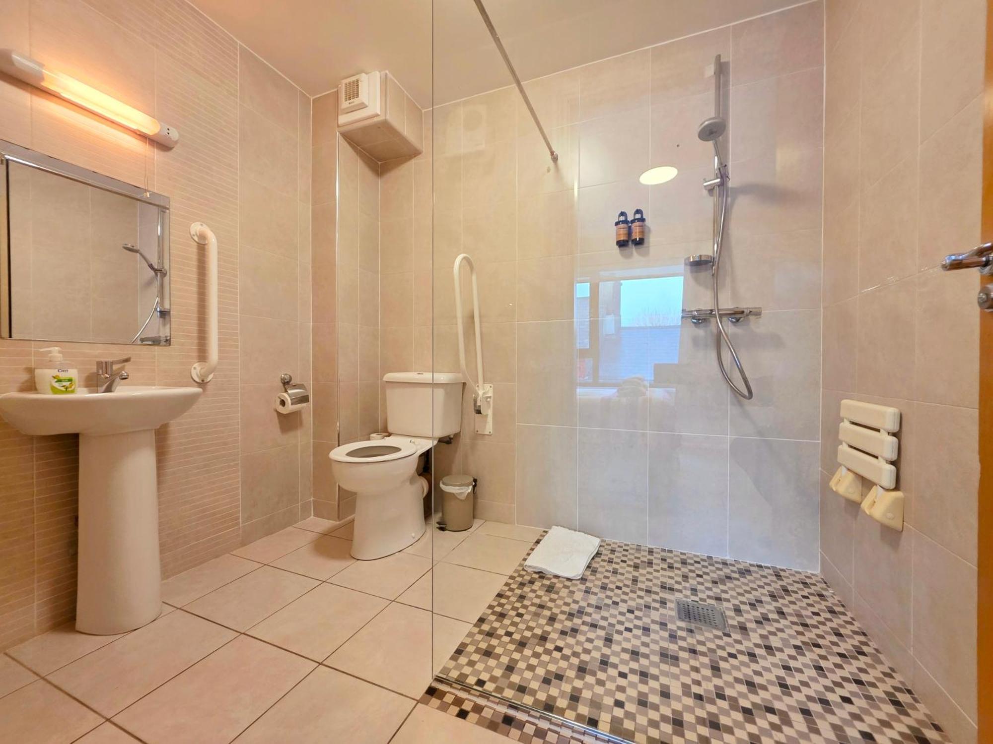 Three-Bedroom Standard Apartment