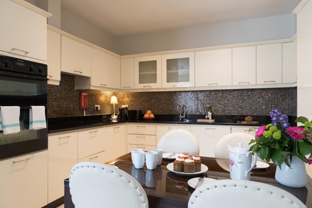 Two-Bedroom Apartment with Village View (5 Adults)