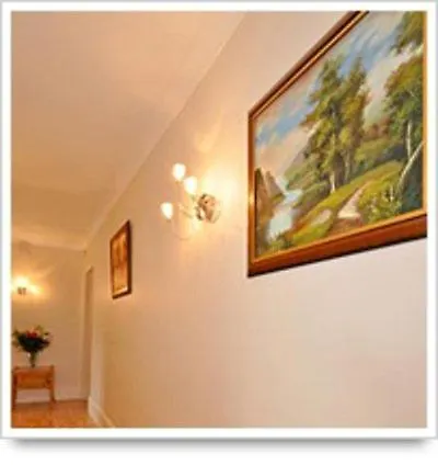 Claremount House B&B-1