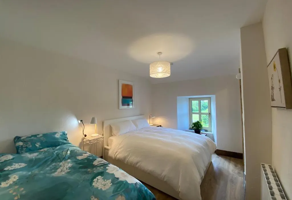 3 Bed Apartment/Explore The Area/Enjoy Our Pub-1