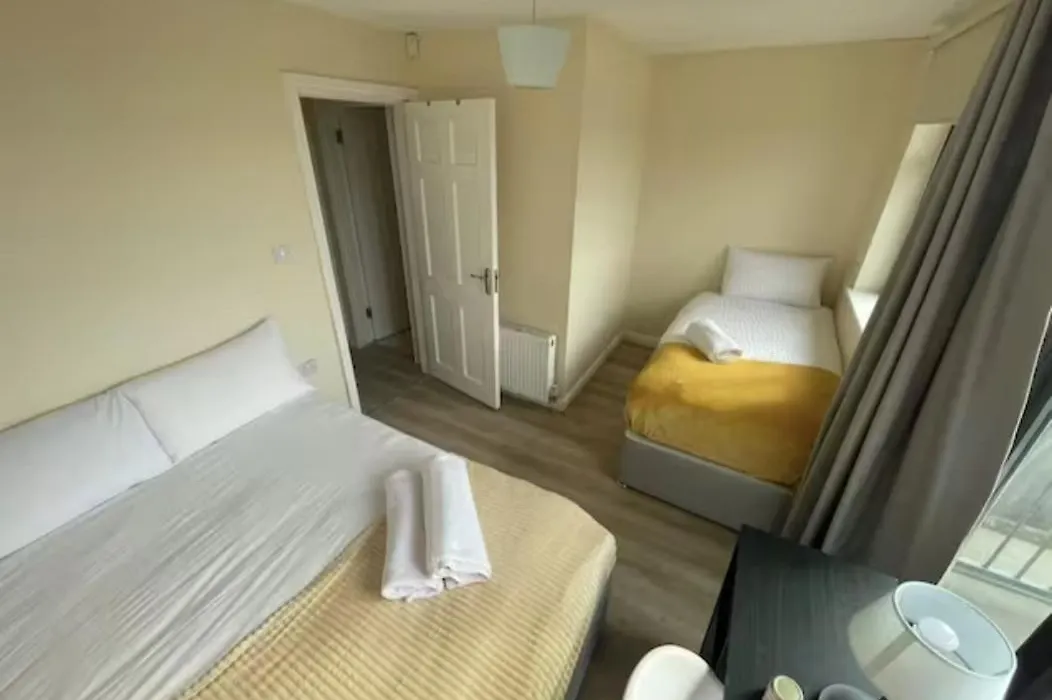 Modern City Centre House In Heart Of Galway City-1