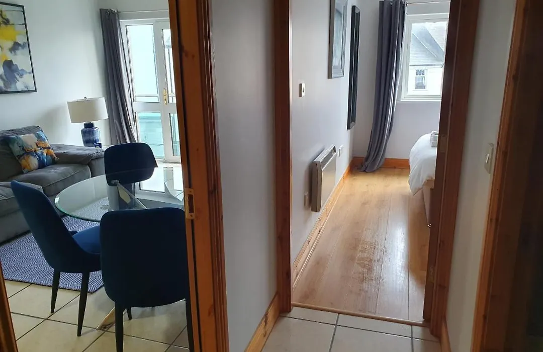 Cosy Beachfront Apartment In Salthill Galway City-1