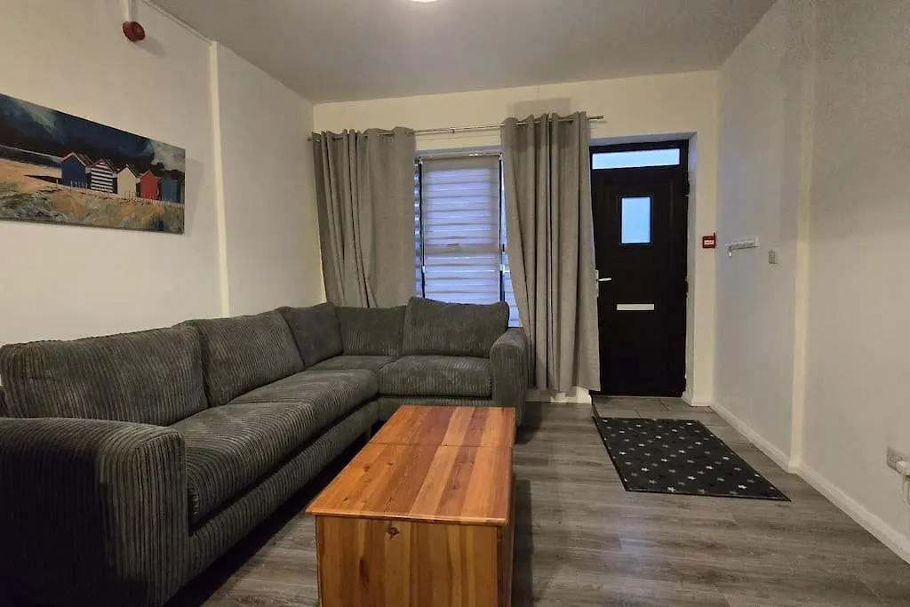 Trendy Westend Apartment - One Bed-1