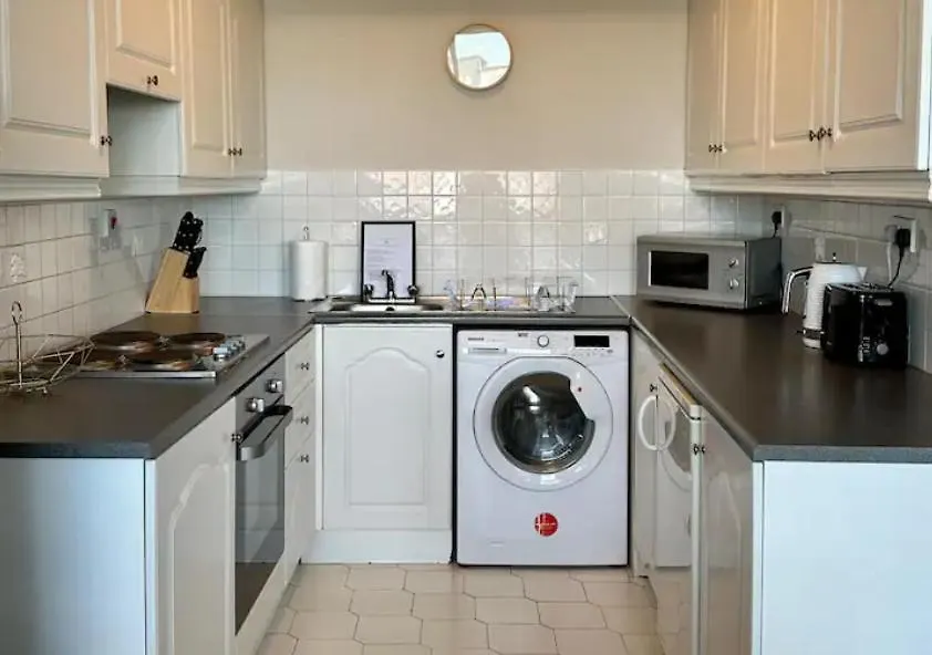 City Centre Dockside Apartment - 2 Bed, 2 Bath-1