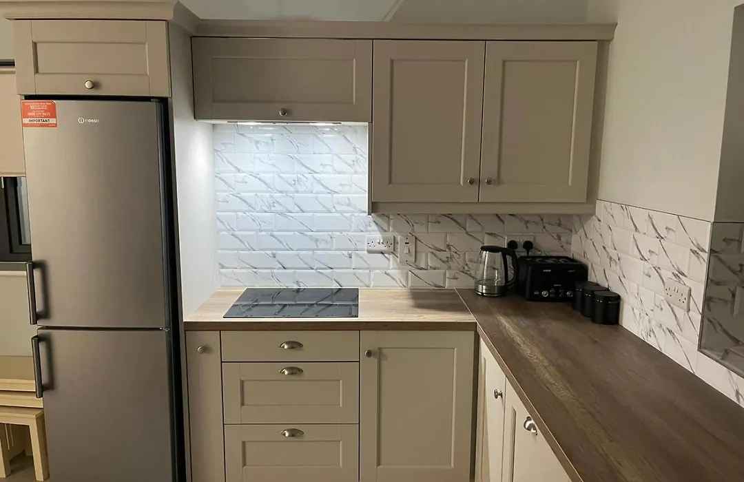 2 Kingsize Bedrooms At Castle View House-1
