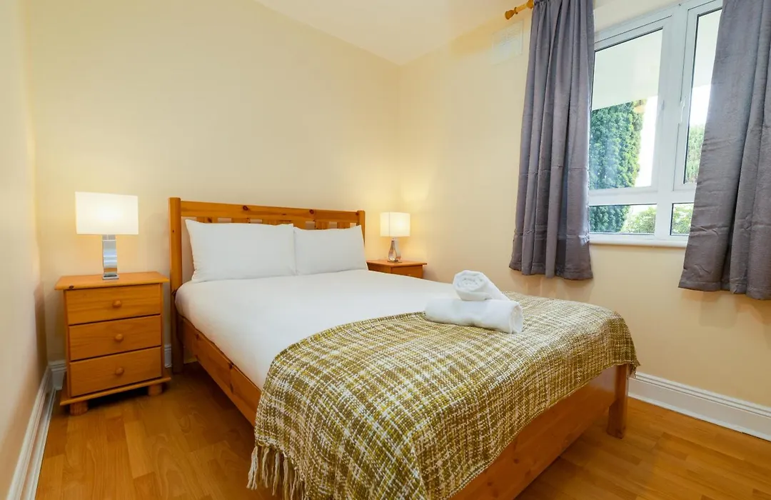 Gort Na Coiribe - Galway Lakeside Apartments-1