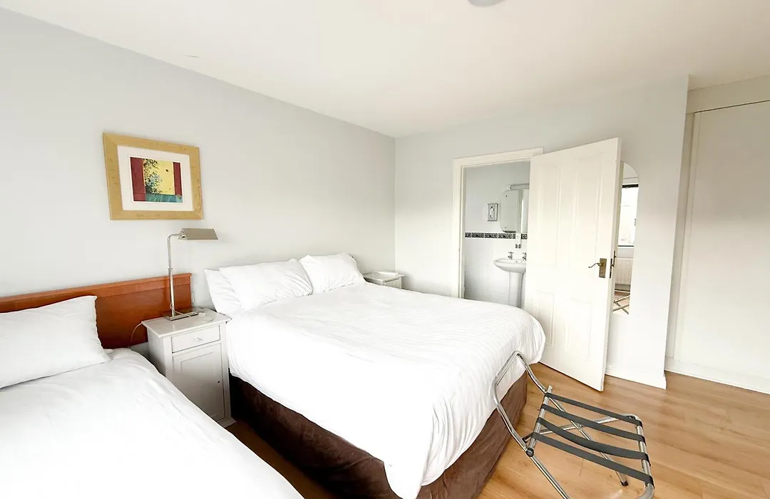 Lynfield Lodge-1