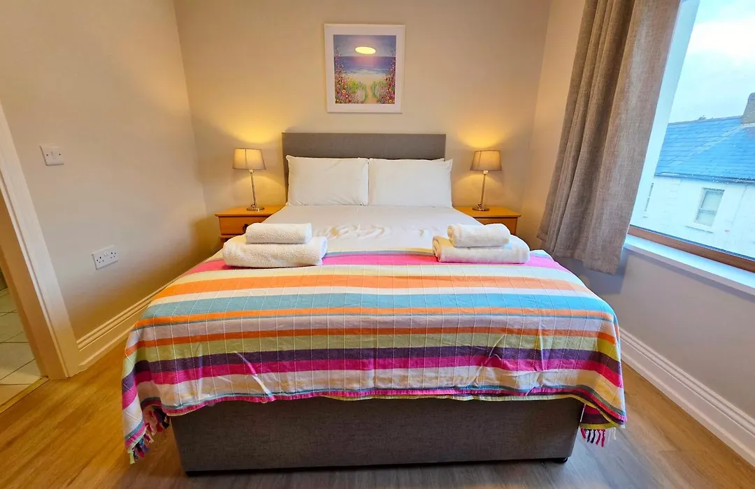 Donegan Court Aparthotel-1