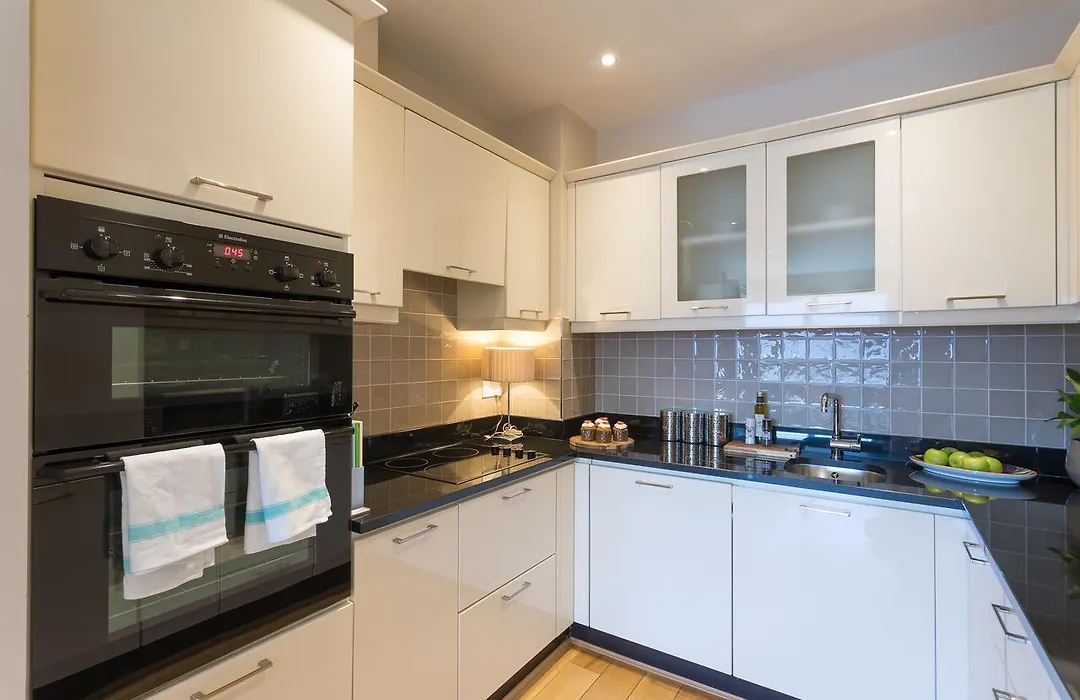 Jameson Court Apartments-1