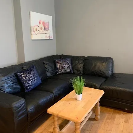 Cheap Budget Accommodation-3