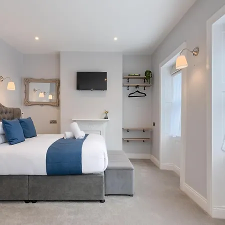 Number 31 Boutique Townhouse-3