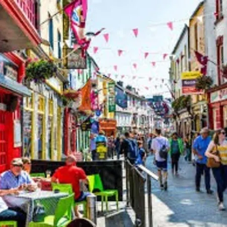 Beautiful One Bedroom Apartment In Galway City-2