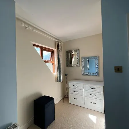 Taylors Hill Luxury Guest House-2