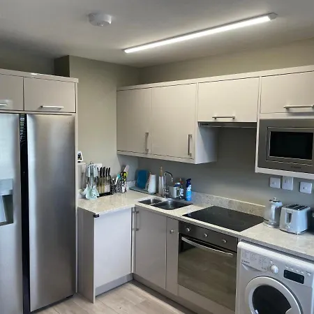 Small,Smart,Tidy 2 Bed Apartment-2