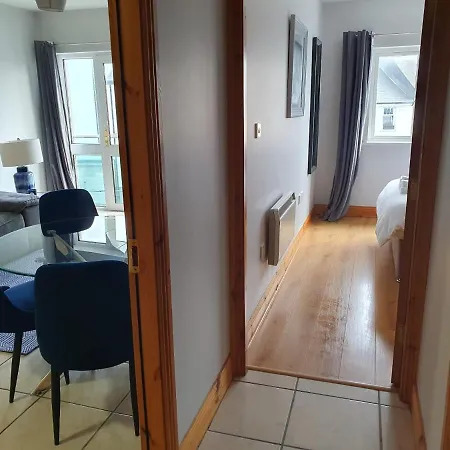 Cosy Beachfront Apartment In Salthill Galway City-3