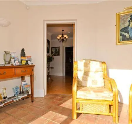 Claremount House B&B-3