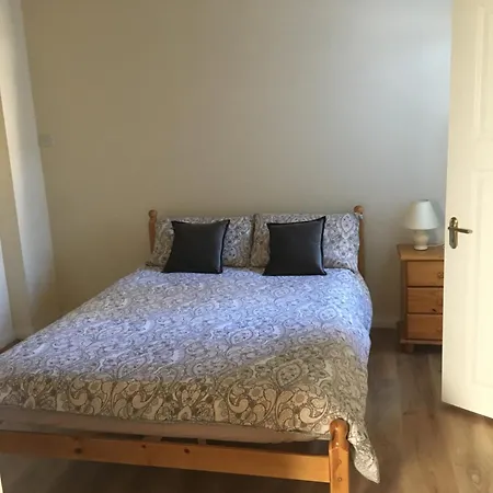 Private Double Rooms & Twin Rooms Rahoon-2