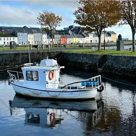 City Centre Dockside Apartment - 2 Bed, 2 Bath-2
