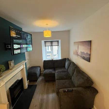6 Eyre Square Lane-2