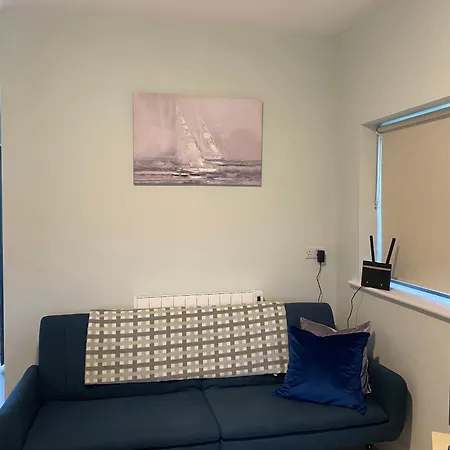 2 Kingsize Bedrooms At Castle View House-2