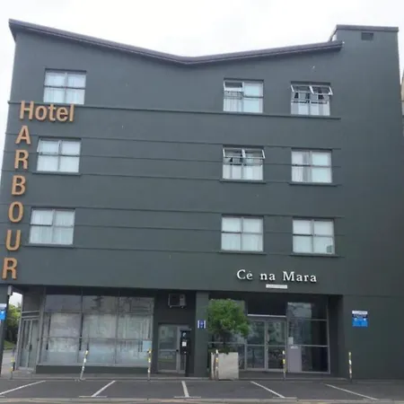 Private Double Bedroom In Front Of The Galway Port - Guest House-3