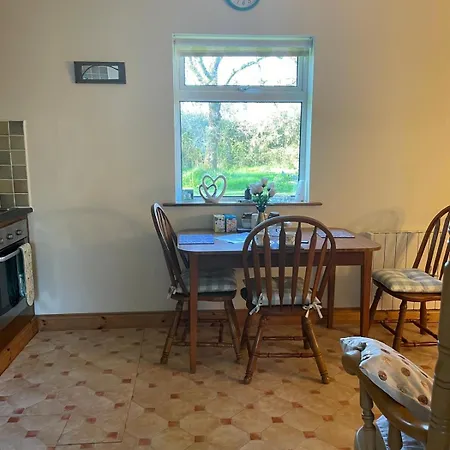 Woodland Cottage-2