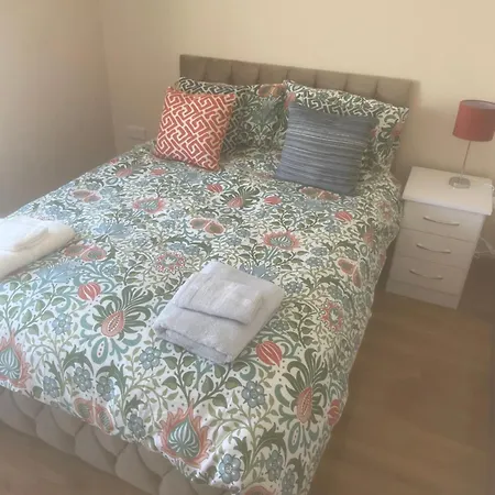 O'Brien'S 2 Bedroom Apt City Centre-3