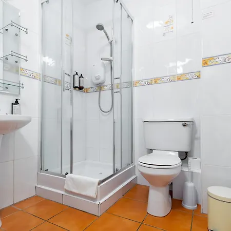 Gort Na Coiribe - Galway Lakeside Apartments-3