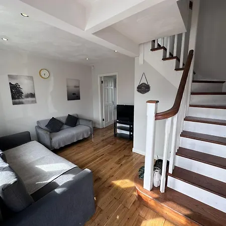 Modern City Centre House In Heart Of Galway City-2