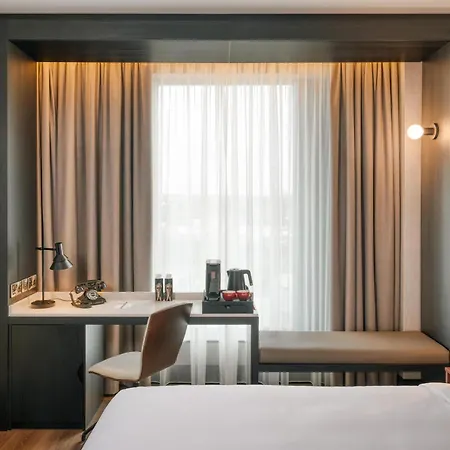 Radisson Red Galway-2