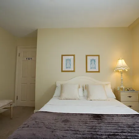 Griffin Lodge Guesthouse-3
