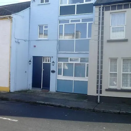 Crescent Close-2