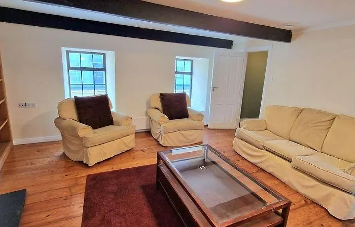 8 Bedroom Townhouse Galway