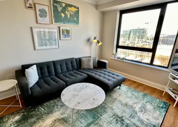 City Centre Dockside Apartment - 2 Bed, 2 Bath Galway
