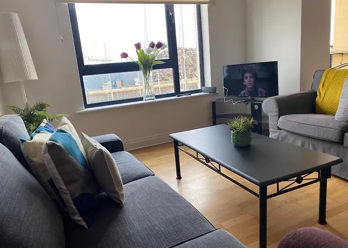 Harbour View Apartment - Two Bed With Parking Galway