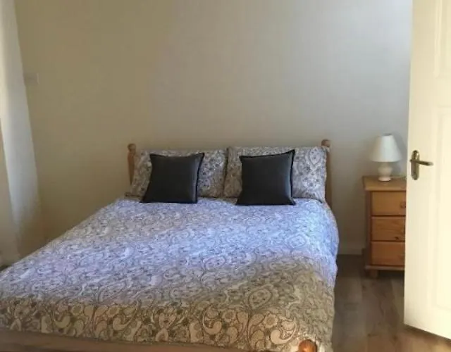 Private Bedrooms At Homestay Student Accommodation Rahoon Galway