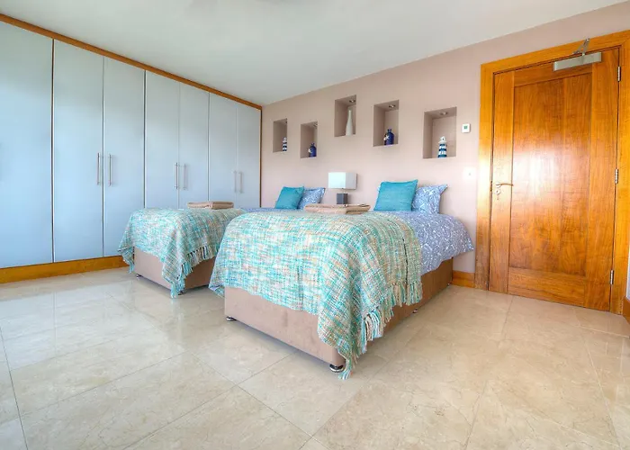 Tur An Tsaile - Galway Lakeside Apartments