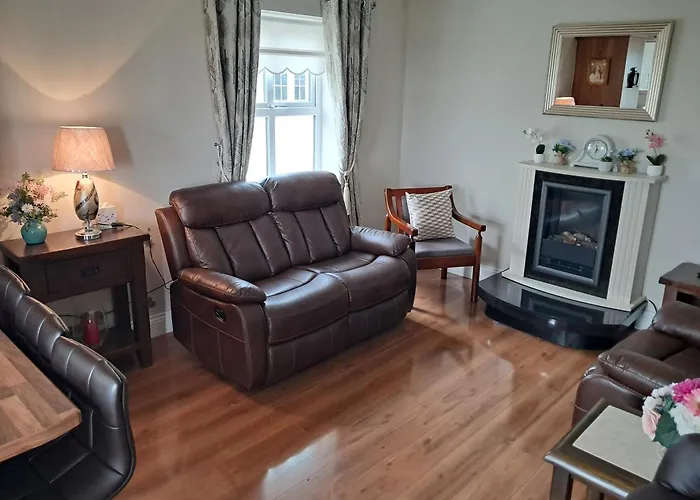 Warm Spacious Three Bed Chalet Galway